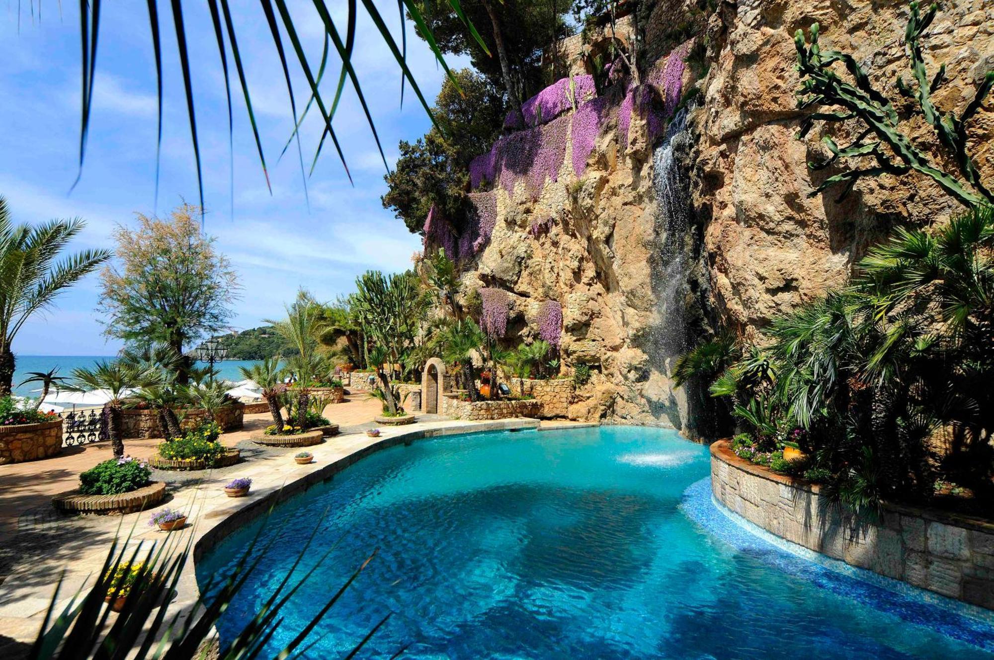 Aeneas' Landing Resort Gaeta Exterior photo